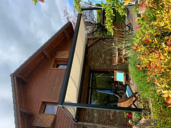 Un chalet entre lacs et montagnes