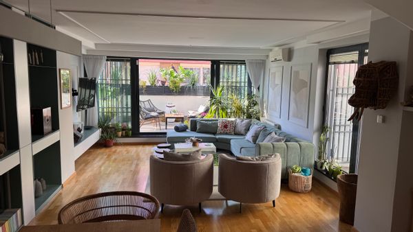Superbe appartement moderne avec terrasse et garage au coeur de la vieille ville de Sarajevo pour 6