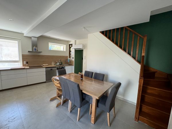 La maison de Celine et John & Martin et Arthur