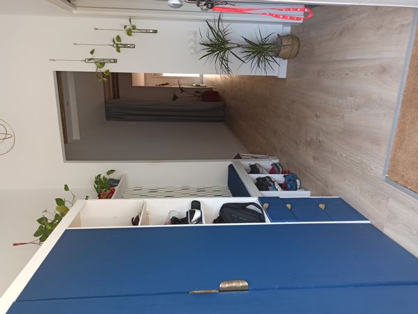 Quiet flat with sunny terrace [open for on August and Christmas]