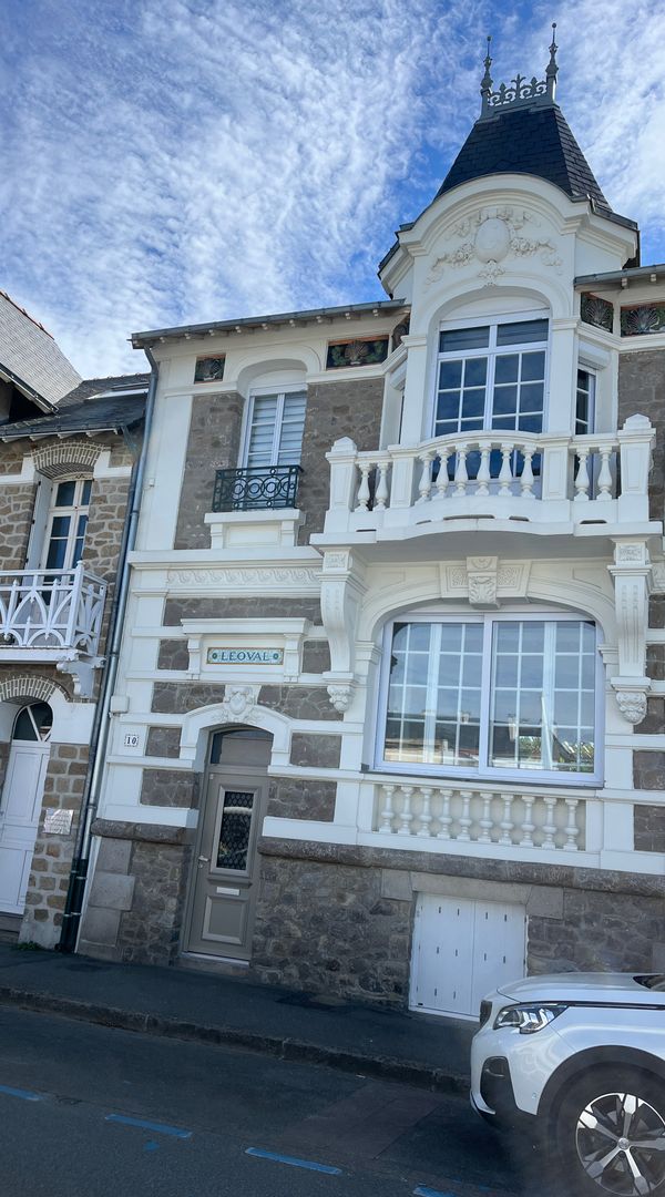 Villa Léoval