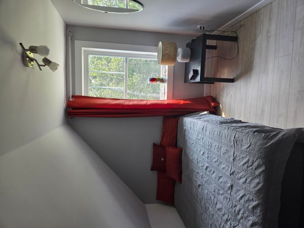 Chambre dans jolie maison de campagne