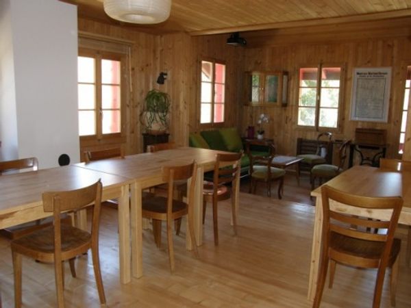 Maison (ou chambre) à Rossinière, Suisse