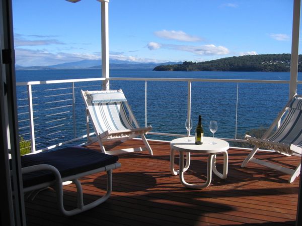 Beautiful Waterfront Beach House Primrose Sands Tasmania Australia
