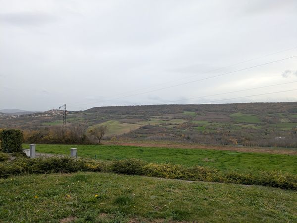 La maison de Cubizolles Maison de charme au sommet d'une colline, vue imprenable.