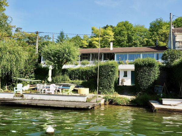 Grande maison sur la Seine dans la Forêt de Fontainebleau à 35 mn de Paris en train