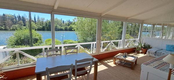 Appartement indépendant  en bord de Seine, en forêt de Fontainebleau, à 35 mn de Paris en train