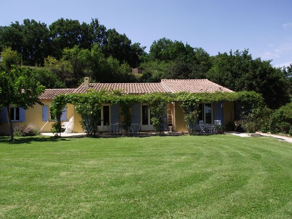 Casa en Saint-Paul-Trois-Châteaux