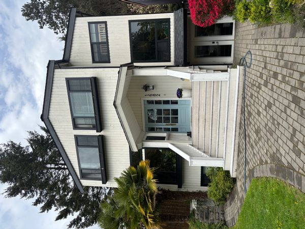 Bright, airy family home in the heart of North Vancouver - minutes from beach, mountains and city