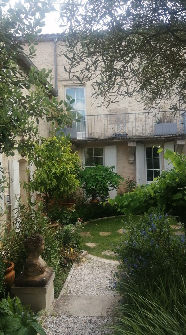 Demeure de charme près de Bordeaux, à deux pas du village mondialement connu de St-Emilion