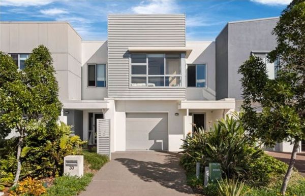 The Thomas Household - Gold Coast.
