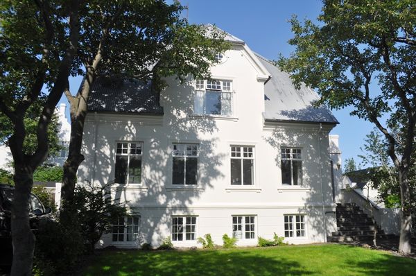 Captain's Mansion