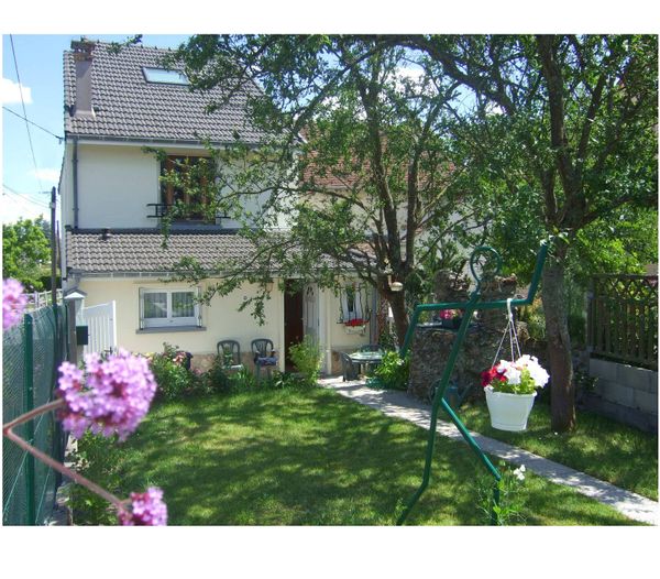 La maison de Eric,Emmanuelle,Yvonne :  Convient pour une couple, éventuellement avec un enfant