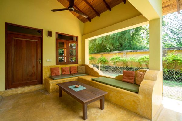 Tiny house few steps away from the beach