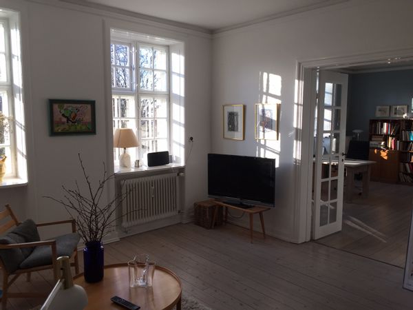 Beautiful large 5 room flat, 182 m2, central Copenhagen, next to park