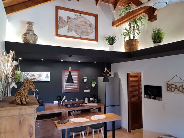 SWEETY COTTAGE AVEC TERRASSE EXTRA LARGE & PISCINE PRIVEE AVEC MAGNIFIQUE VUE SUR LA BAIE