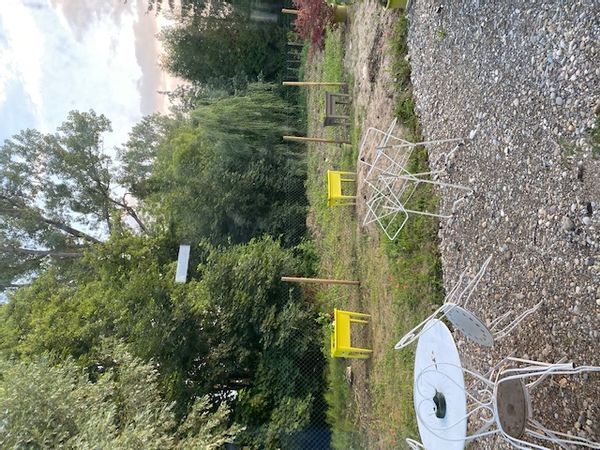 Le calme, à la campagne, mais non loin des villes