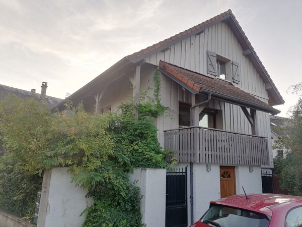 Casa em Annecy-Le-Vieux