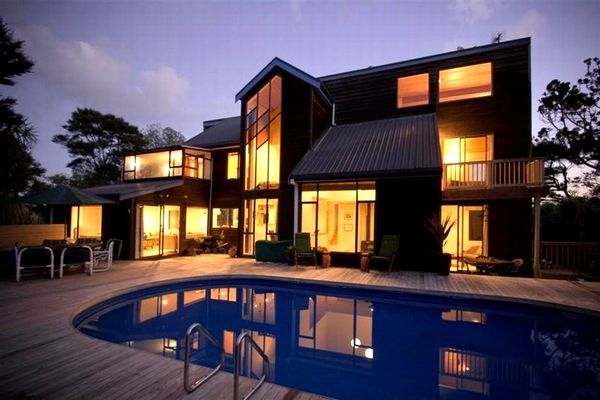 La maison de Tom, Kate And Family