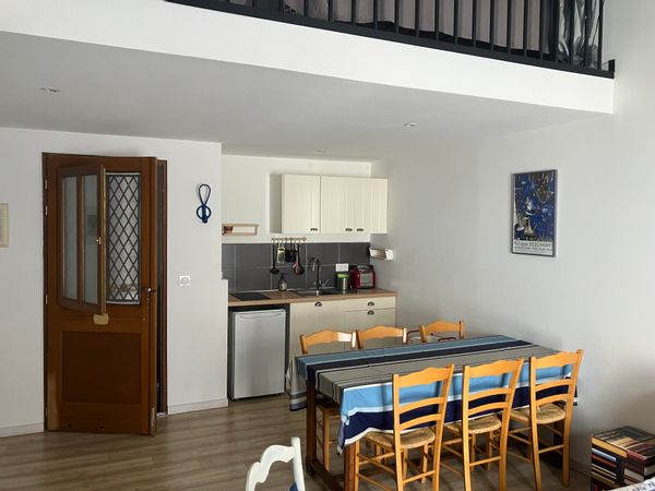 La maison de Gilbert est un petit appartemnt indépédant situé au coeur du village de Soustons.