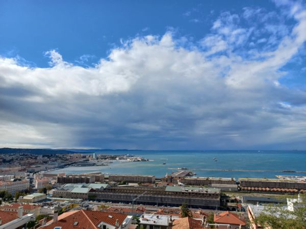 Apartment with view on the sea  in the downtown of Trieste from 1 hour to Venice and 1 from Croatia