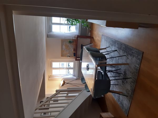 Appartement familiale de deux chambres et d'un salon, à deux pas de Montmartre.
Cet appartement est parfait pour faire du tourisme le temps d'u week-end ou d'une semaine!
