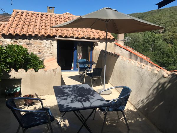 La maison de la Glycine- hameau de Ceps