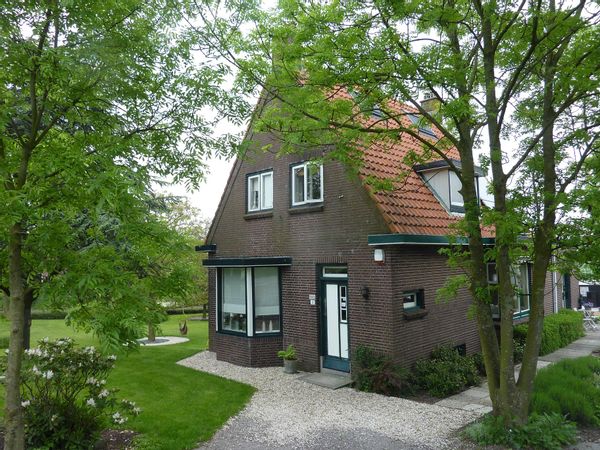Country House with big garden nearby city Delft/ The Hague and beach