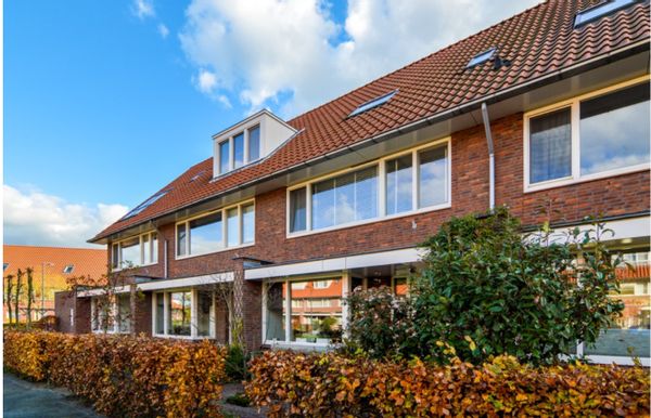 Modern and luxurious familyhouse in Rotterdam (with garden).