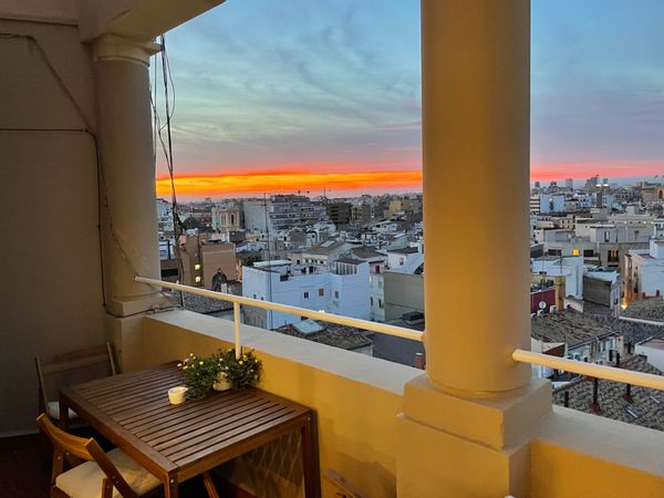 Spacious, bright apartment in central Valencia, Spain
