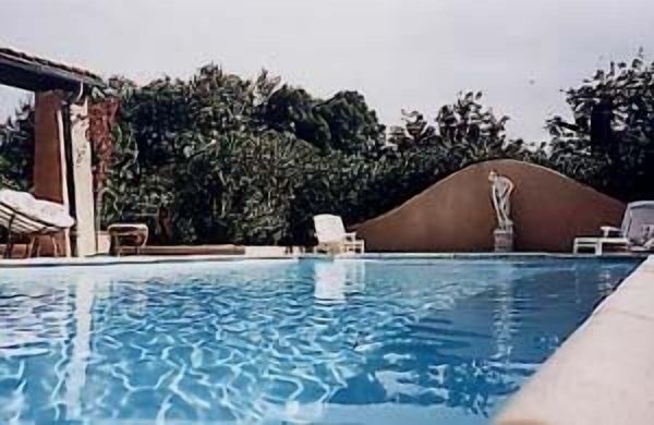 Provence-Style Villa with Private Pool and Tennis, near a world-class golf course.