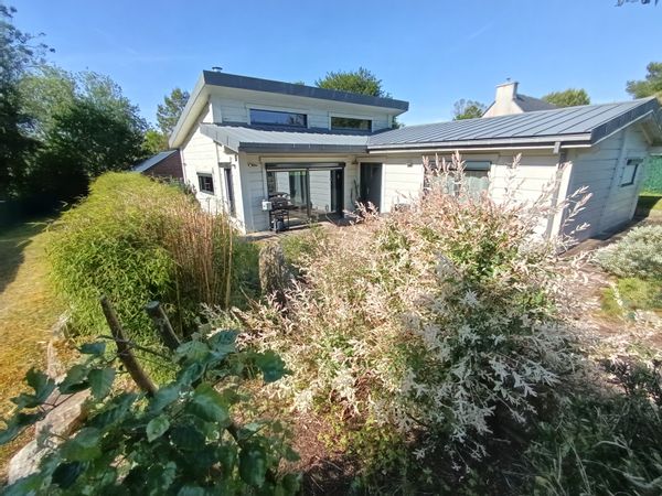 "Spacieux Chalet Plain-Pied en Bois Massif 6 personnes au coeur du Finistère !"