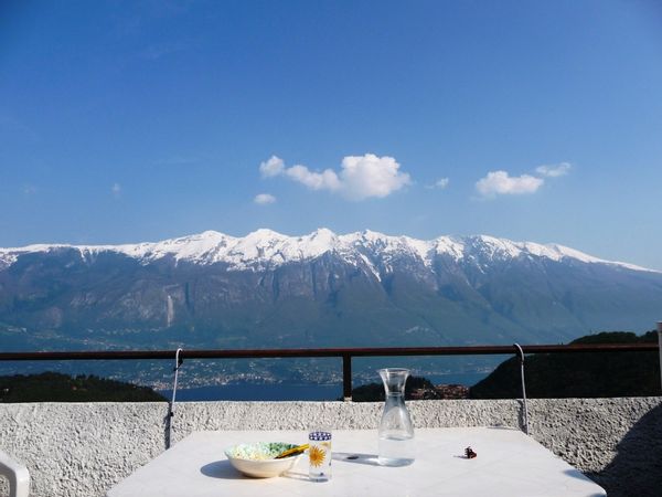 Apartment with roof terrace in a small mountain village above Lake Garda