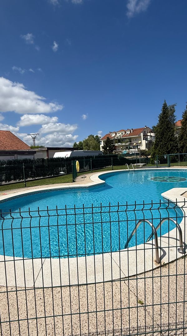 HABITACIÓN  EN FRENTE DEL RÍO PAS Y PISCINA!