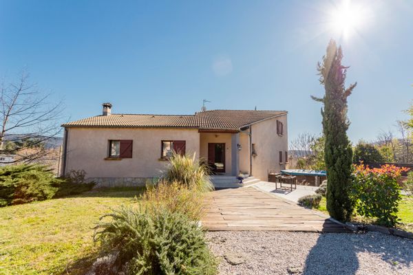 Grande maison à la porte Sud Cévennes