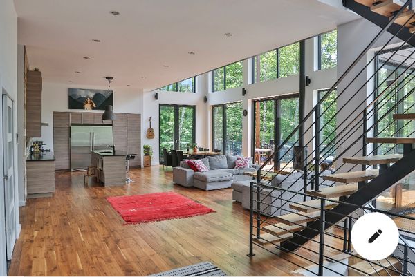 Superbe maison en pleine nature à 5 km de Val-David (5 chambres+2 SDB)