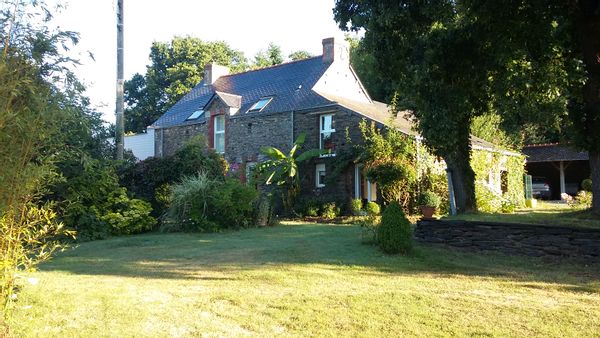 « Échappez à la foule, vivez la Bretagne en mode cocooning. On échange nos maisons ? »