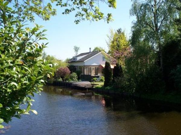 Nice home with garden, 35 km south of Amsterdam