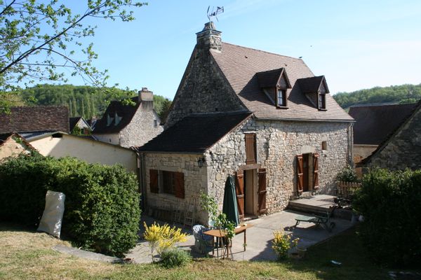 Huis in Saint-Chamarand