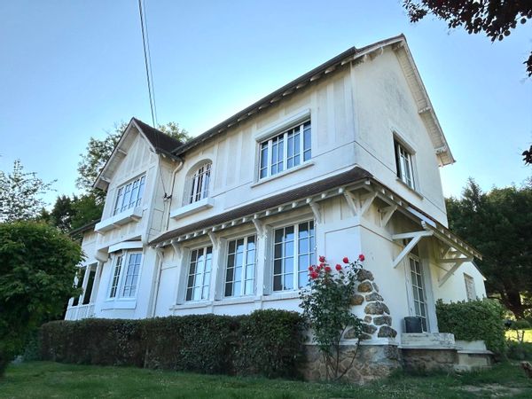 Villa dans l’Ouest parisien avec grand jardin !
