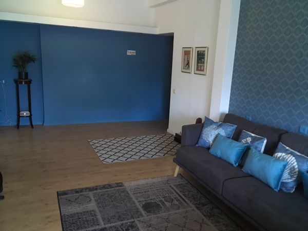 Tel-Aviv gem (2 weeks minimum, GP  or Paris exchange only, please - can be non-sim for Paris  :)