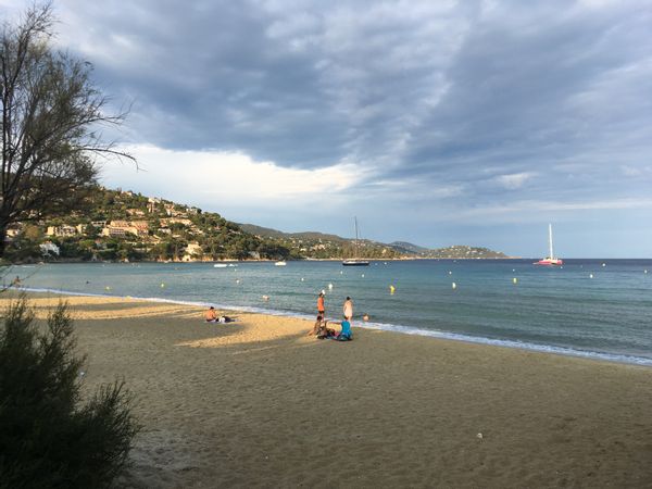 L’ idyllique plage de St Clair à vos pieds