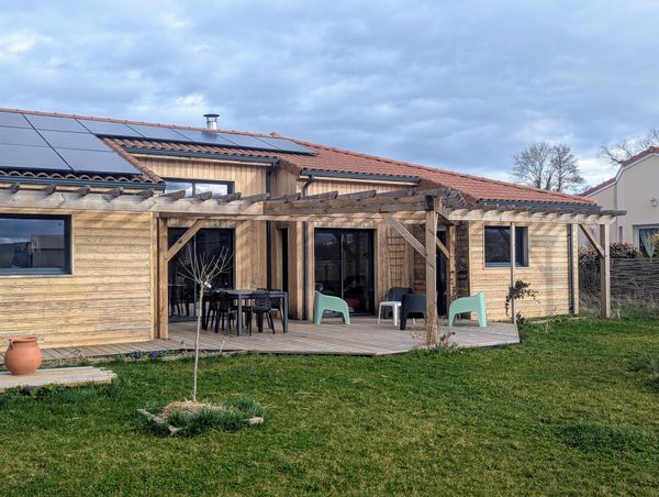 Évasion en Auvergne – Notre maison en bois dans le Puy-de-Dôme
