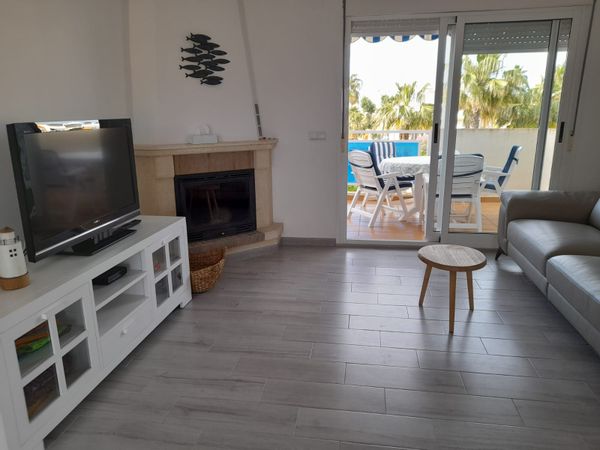 Bright beach apartment in the Spanish Mediterranean coast