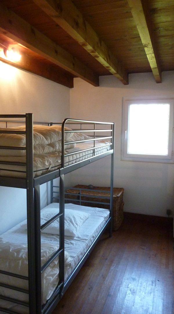 Petite chambre privée pour 2 personnes dans la maison des ZakYom