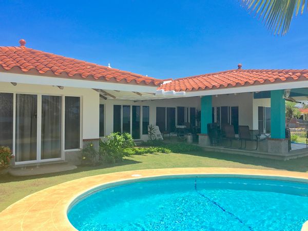 3 Bedroom Home in a Golf and Marina Resort in San Carlos, Panama