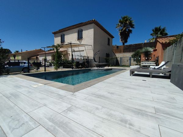 Maison moderne en provence