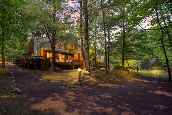 Jen's house