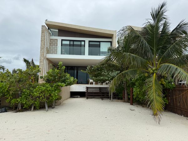 Claudina's house