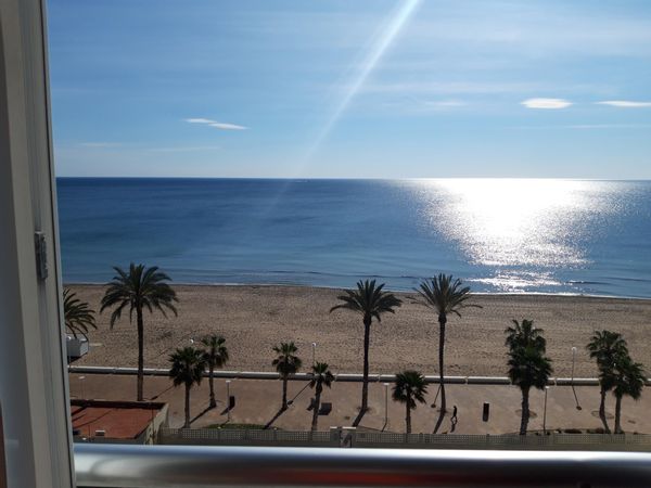 Apartamento en primera línea de una larga y tranquila playa!